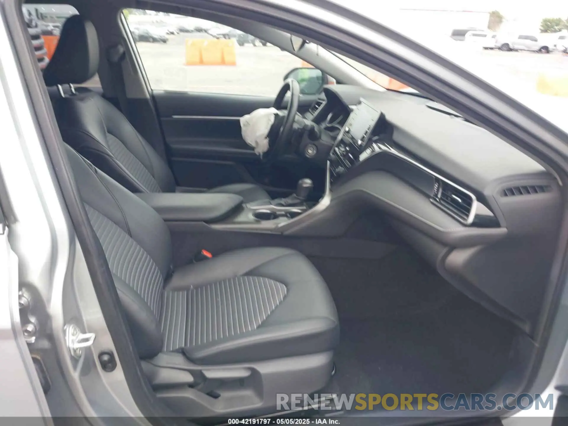 5 Photograph of a damaged car 4T1G11AK5MU590630 TOYOTA CAMRY 2021