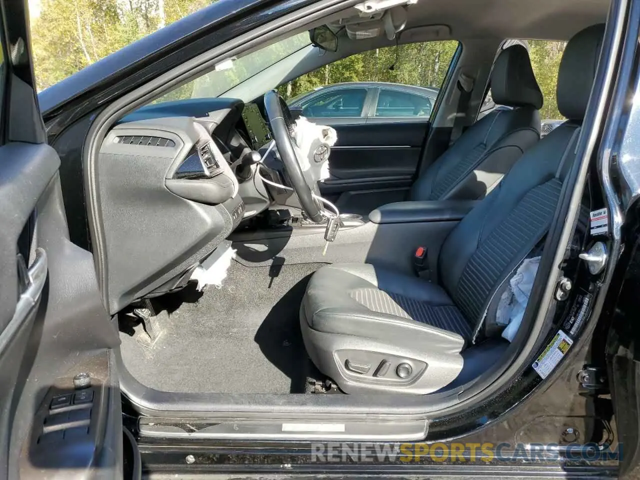 7 Photograph of a damaged car 4T1G11AK5MU595715 TOYOTA CAMRY 2021
