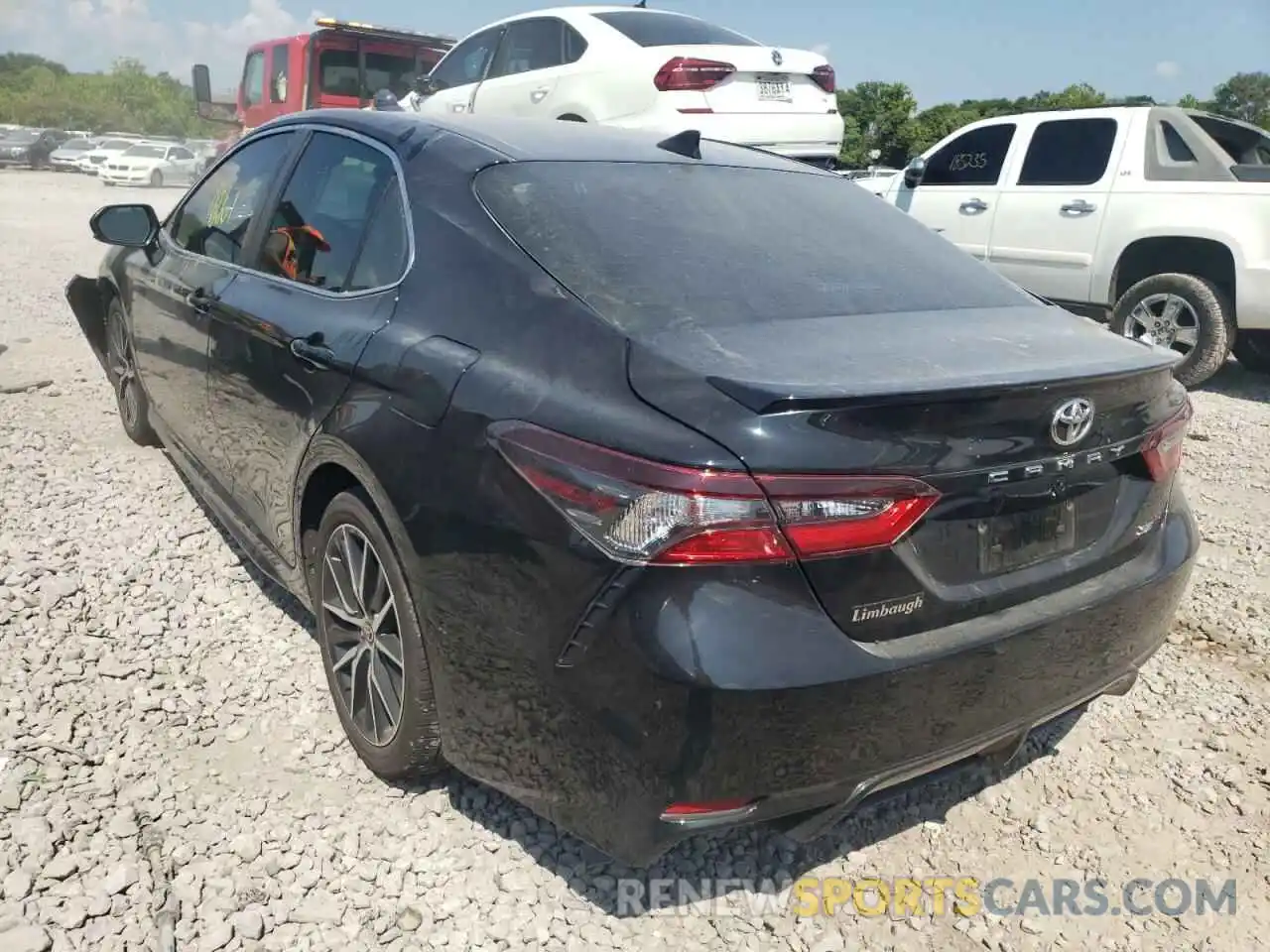 3 Photograph of a damaged car 4T1G11AK5MU609080 TOYOTA CAMRY 2021