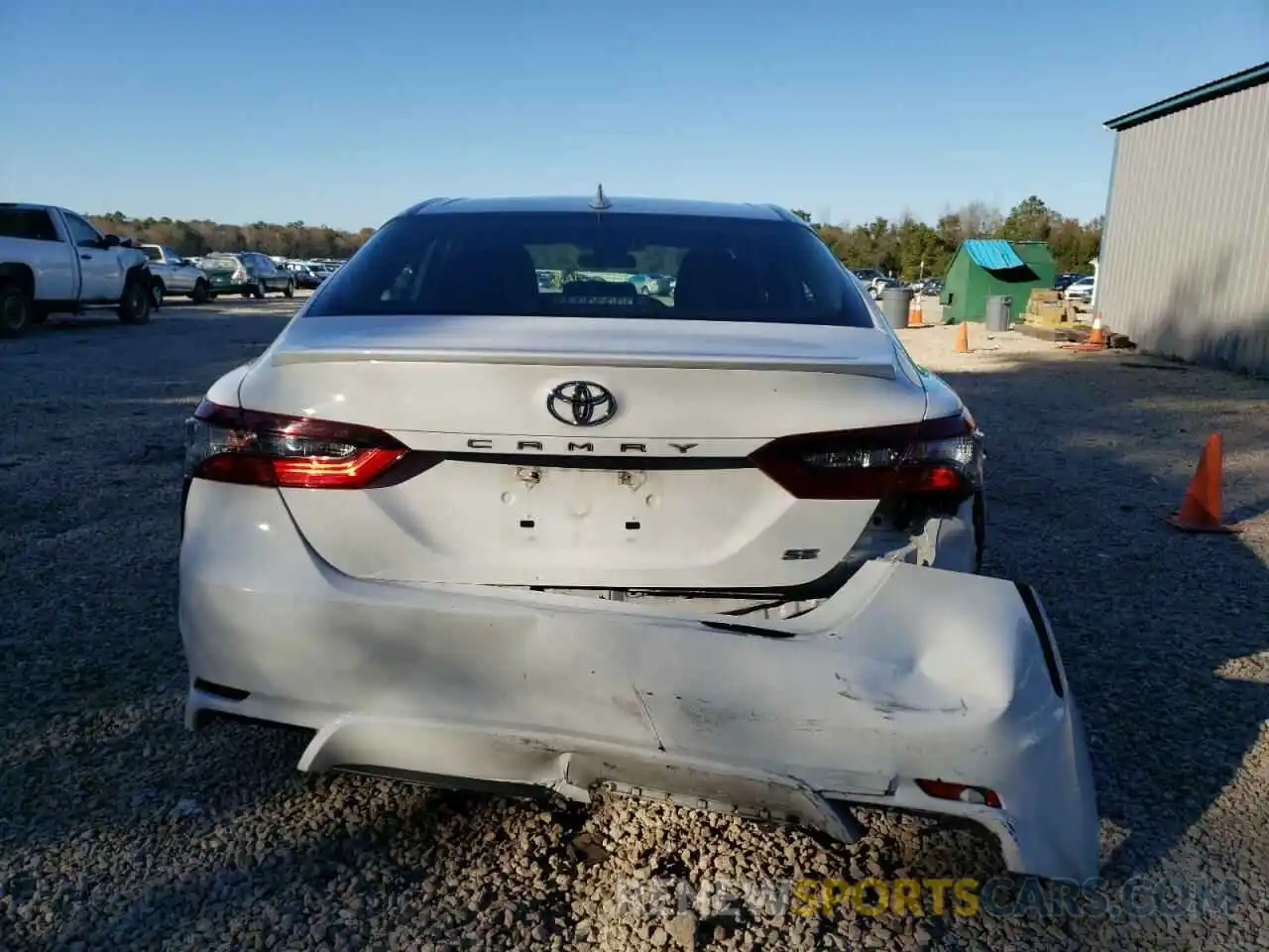 6 Photograph of a damaged car 4T1G11AK5MU610469 TOYOTA CAMRY 2021