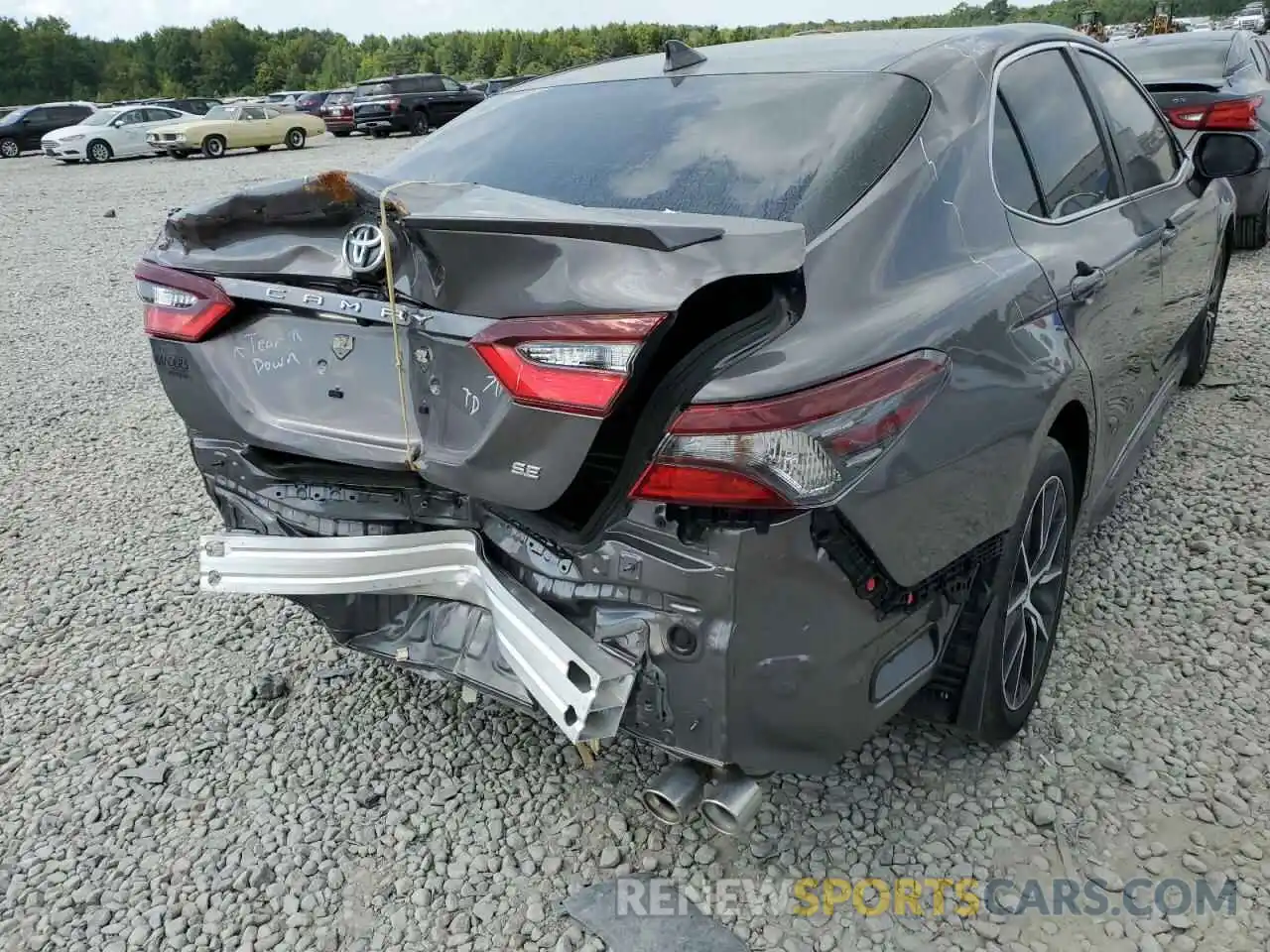 9 Photograph of a damaged car 4T1G11AK5MU610827 TOYOTA CAMRY 2021