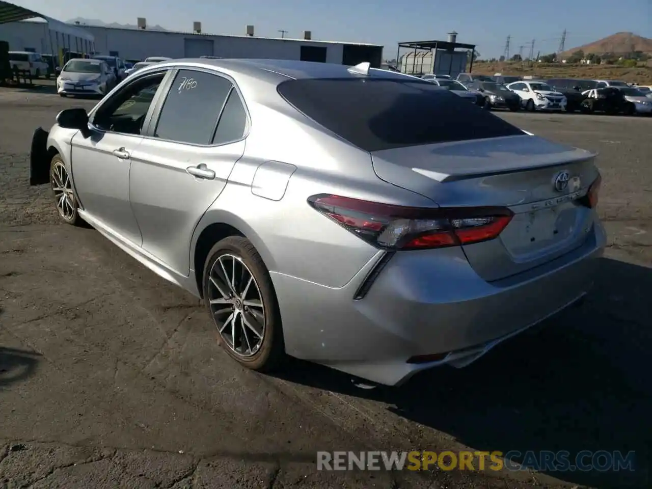 3 Photograph of a damaged car 4T1G11AK5MU611296 TOYOTA CAMRY 2021