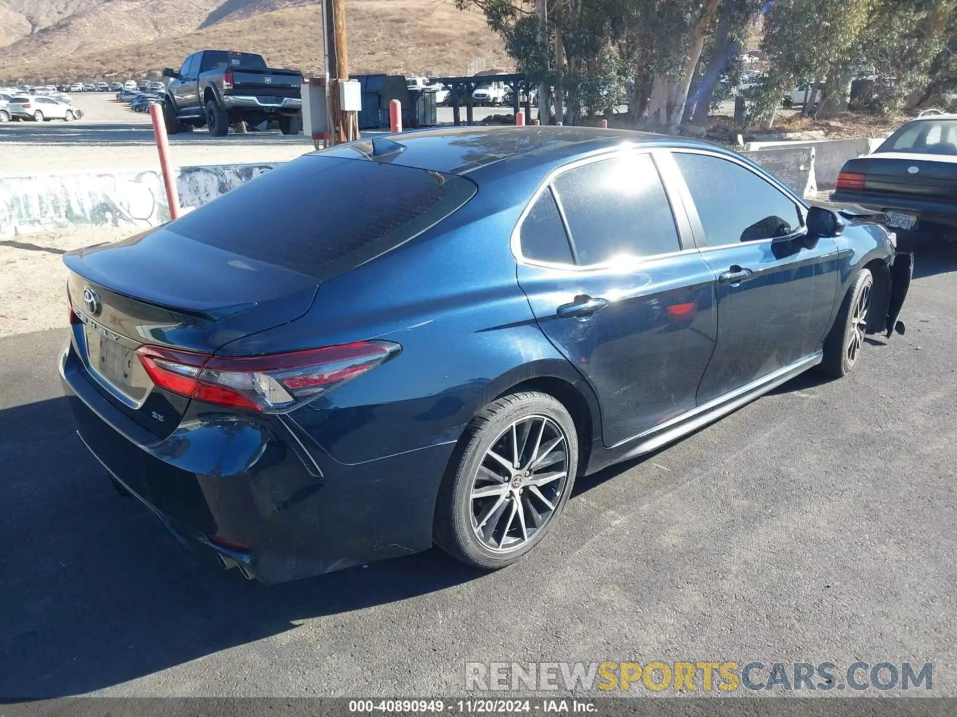 4 Photograph of a damaged car 4T1G11AK5MU611833 TOYOTA CAMRY 2021