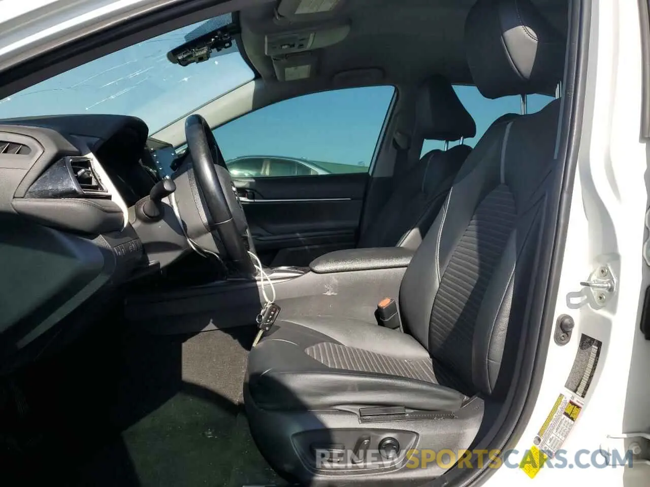 7 Photograph of a damaged car 4T1G11AK5MU614876 TOYOTA CAMRY 2021