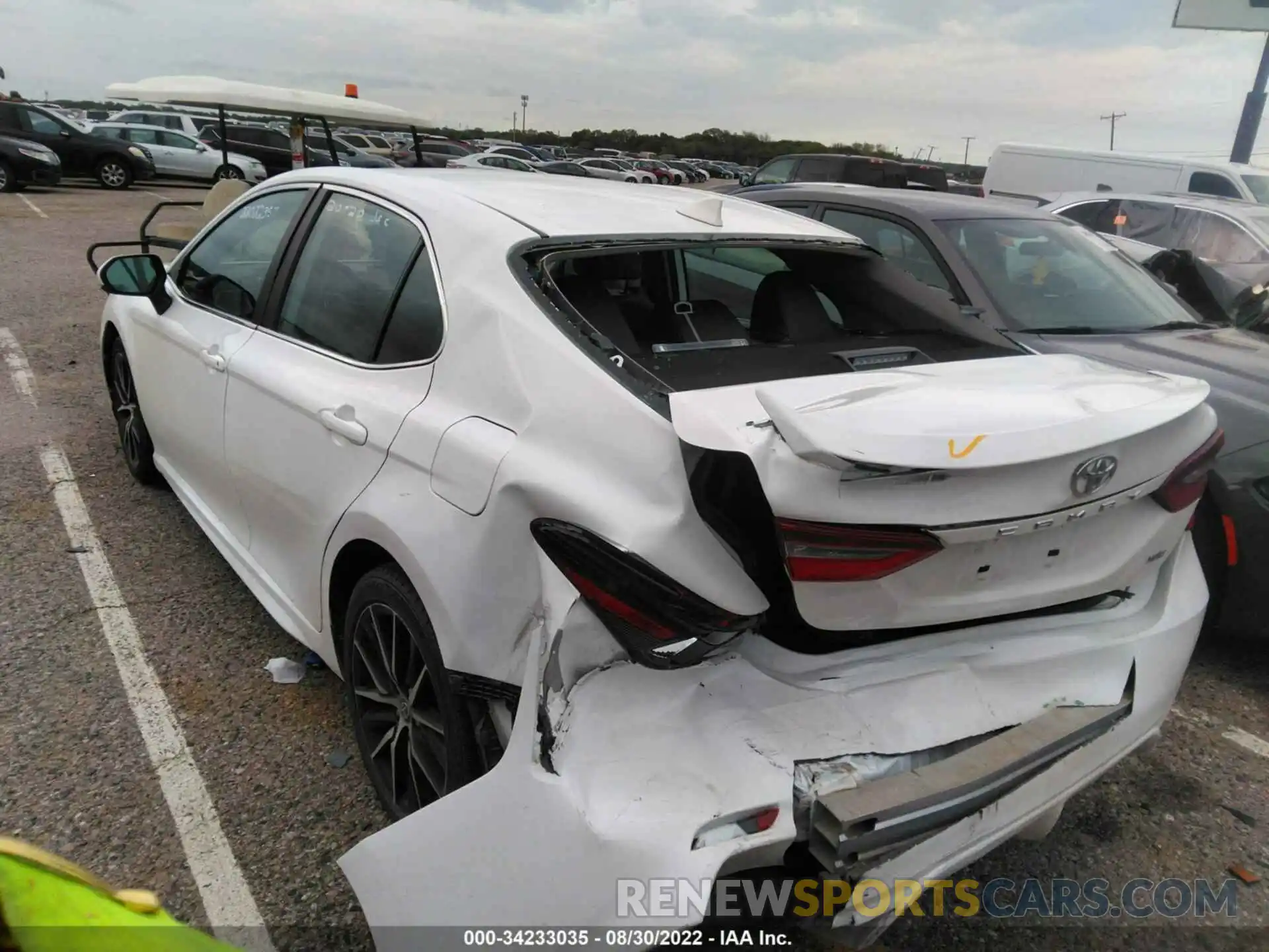 3 Photograph of a damaged car 4T1G11AK6MU407719 TOYOTA CAMRY 2021