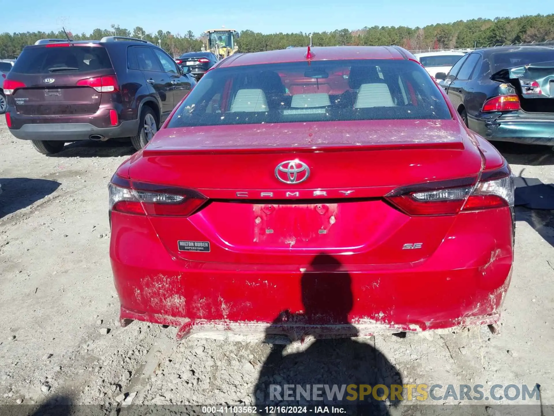 16 Photograph of a damaged car 4T1G11AK6MU409874 TOYOTA CAMRY 2021