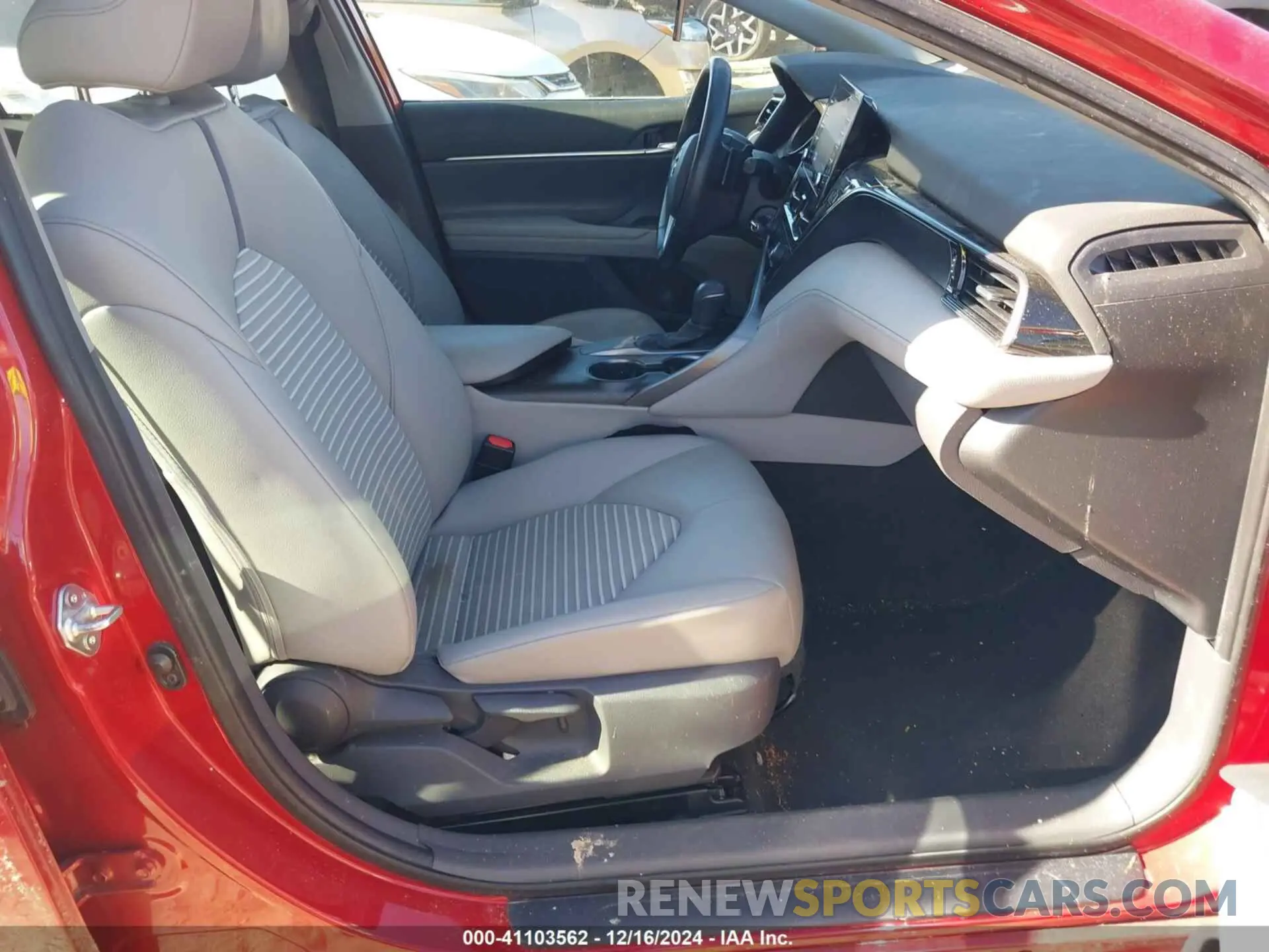 5 Photograph of a damaged car 4T1G11AK6MU409874 TOYOTA CAMRY 2021