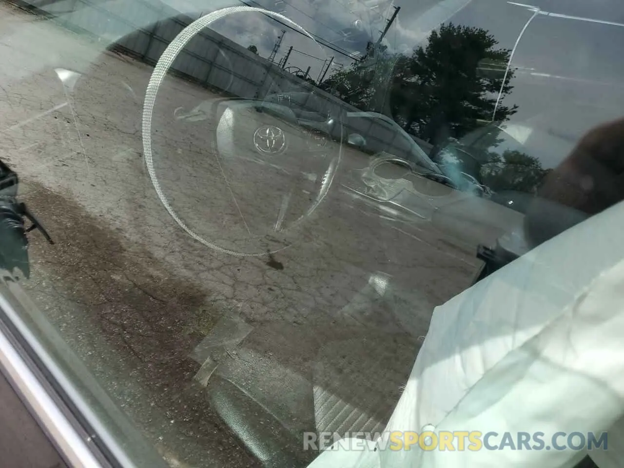 8 Photograph of a damaged car 4T1G11AK6MU410197 TOYOTA CAMRY 2021