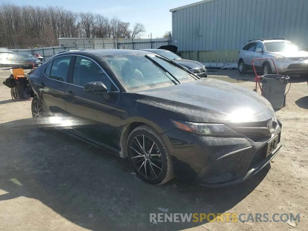 4 Photograph of a damaged car 4T1G11AK6MU410250 TOYOTA CAMRY 2021