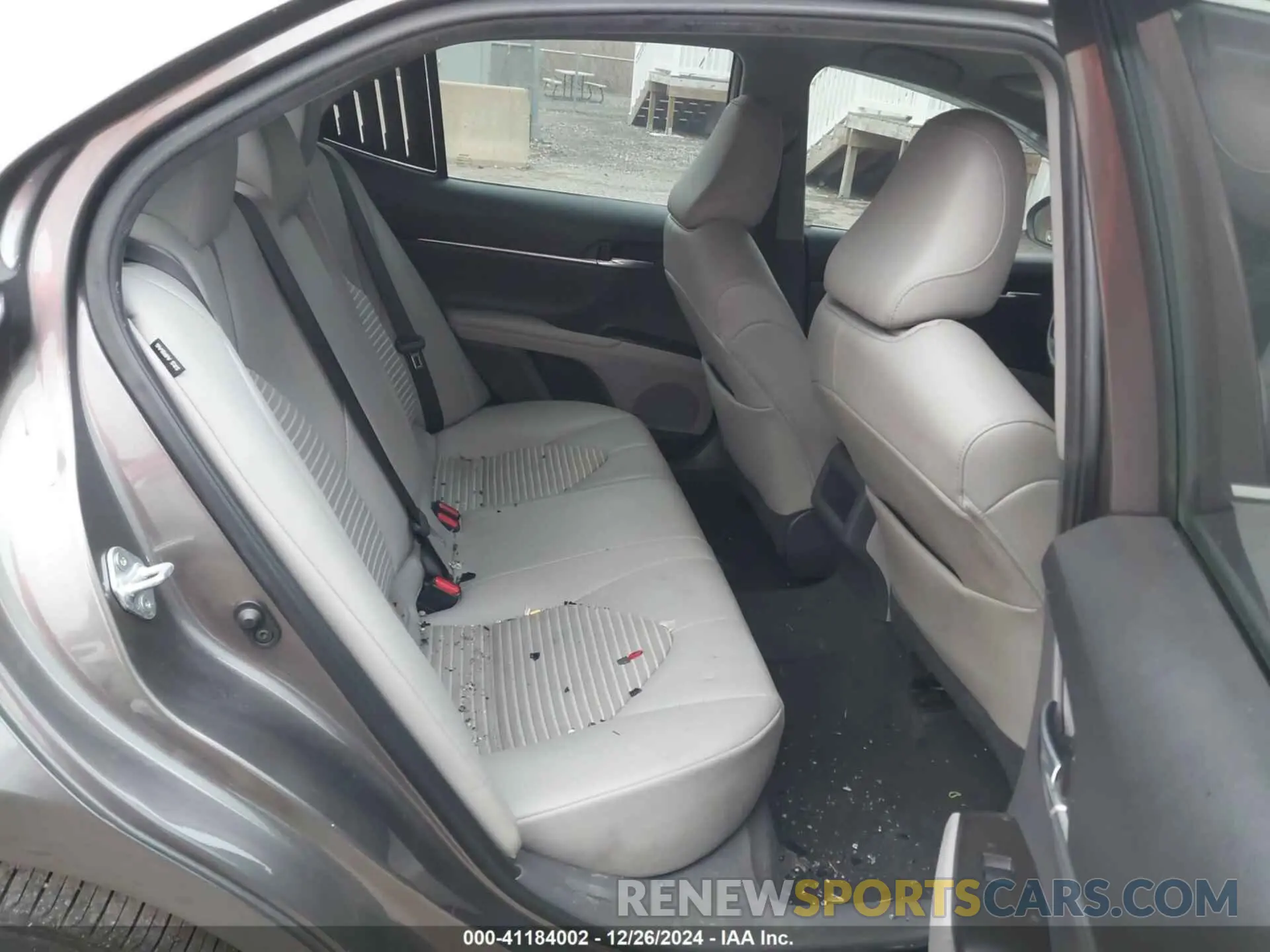 8 Photograph of a damaged car 4T1G11AK6MU415125 TOYOTA CAMRY 2021