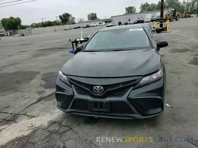 10 Photograph of a damaged car 4T1G11AK6MU420499 TOYOTA CAMRY 2021