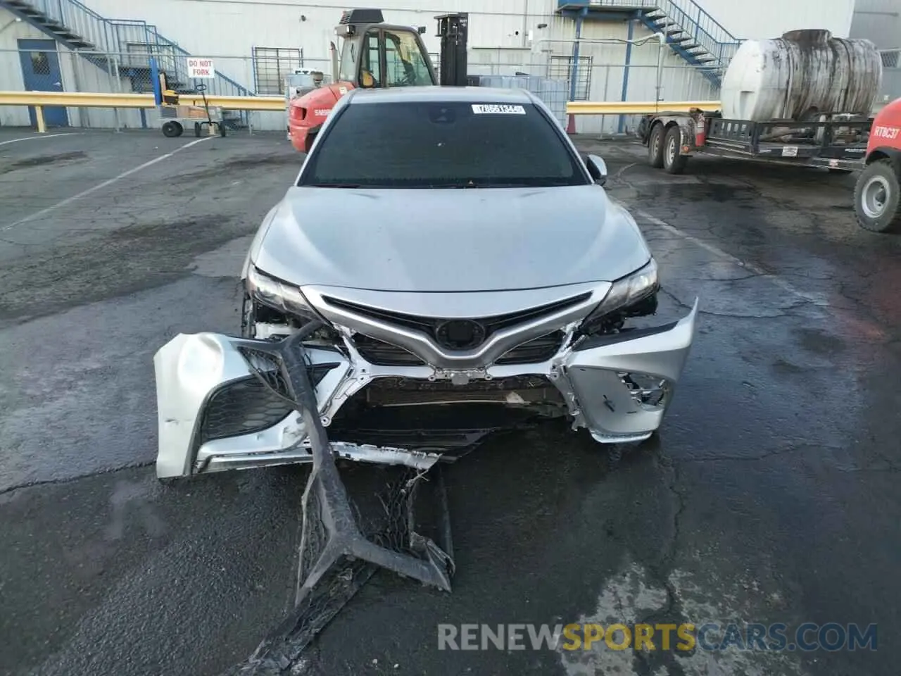 5 Photograph of a damaged car 4T1G11AK6MU424097 TOYOTA CAMRY 2021