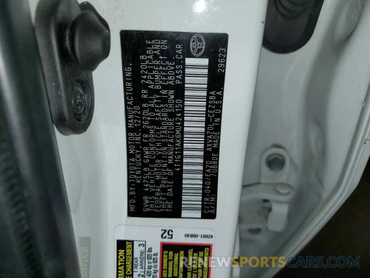 12 Photograph of a damaged car 4T1G11AK6MU424150 TOYOTA CAMRY 2021