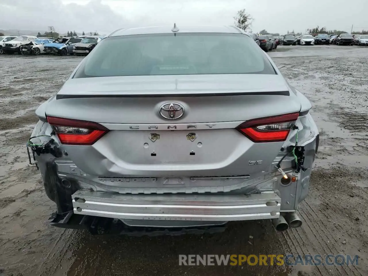 6 Photograph of a damaged car 4T1G11AK6MU424844 TOYOTA CAMRY 2021