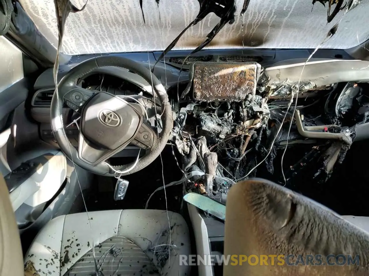 8 Photograph of a damaged car 4T1G11AK6MU428988 TOYOTA CAMRY 2021
