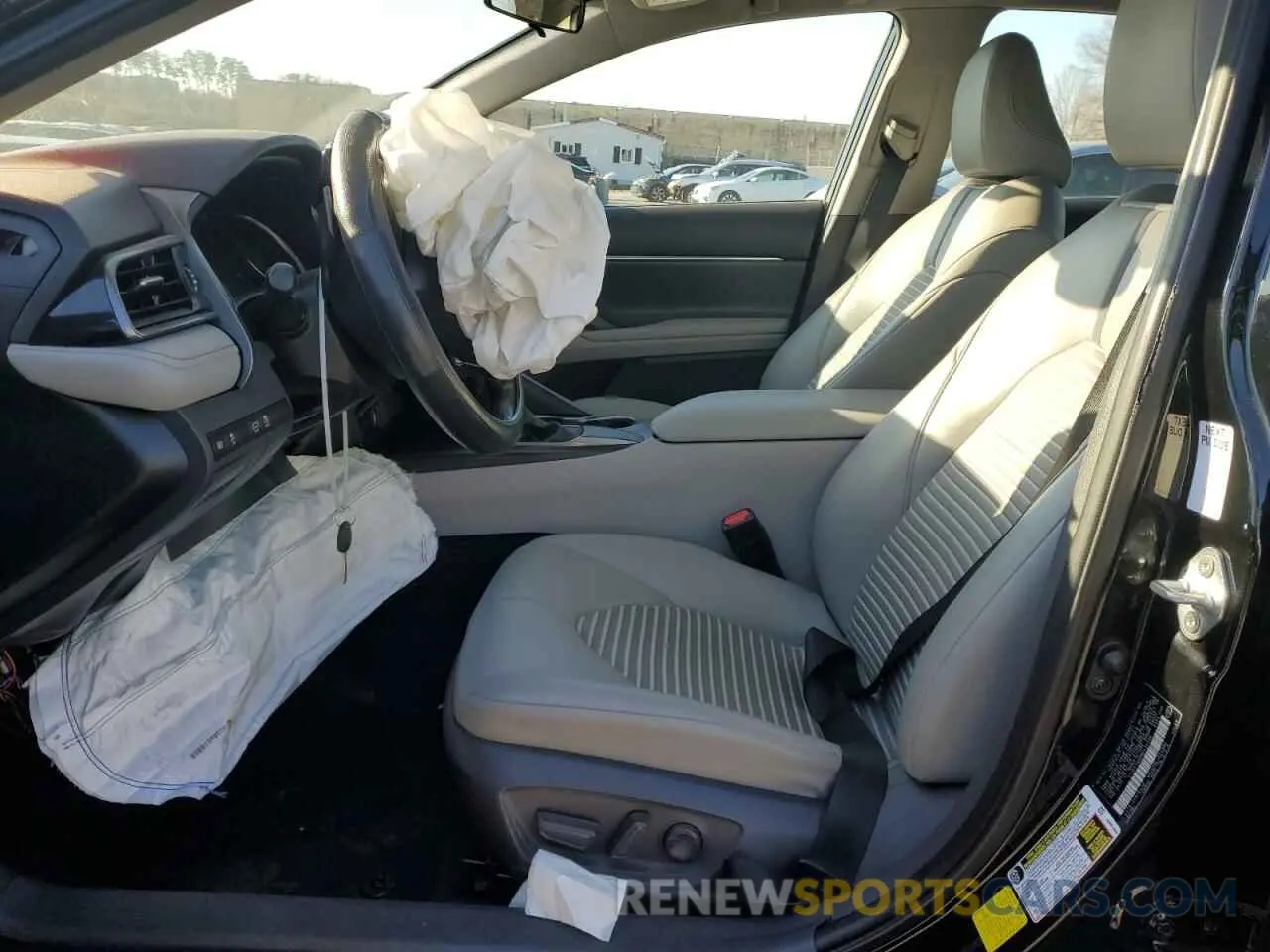 7 Photograph of a damaged car 4T1G11AK6MU434256 TOYOTA CAMRY 2021