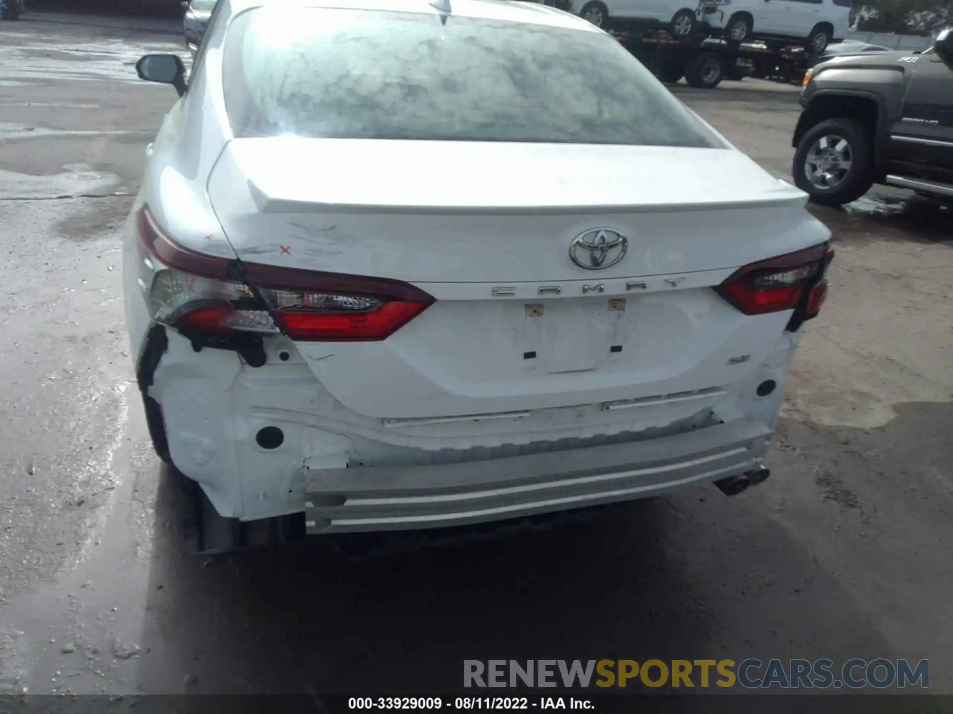 6 Photograph of a damaged car 4T1G11AK6MU436606 TOYOTA CAMRY 2021