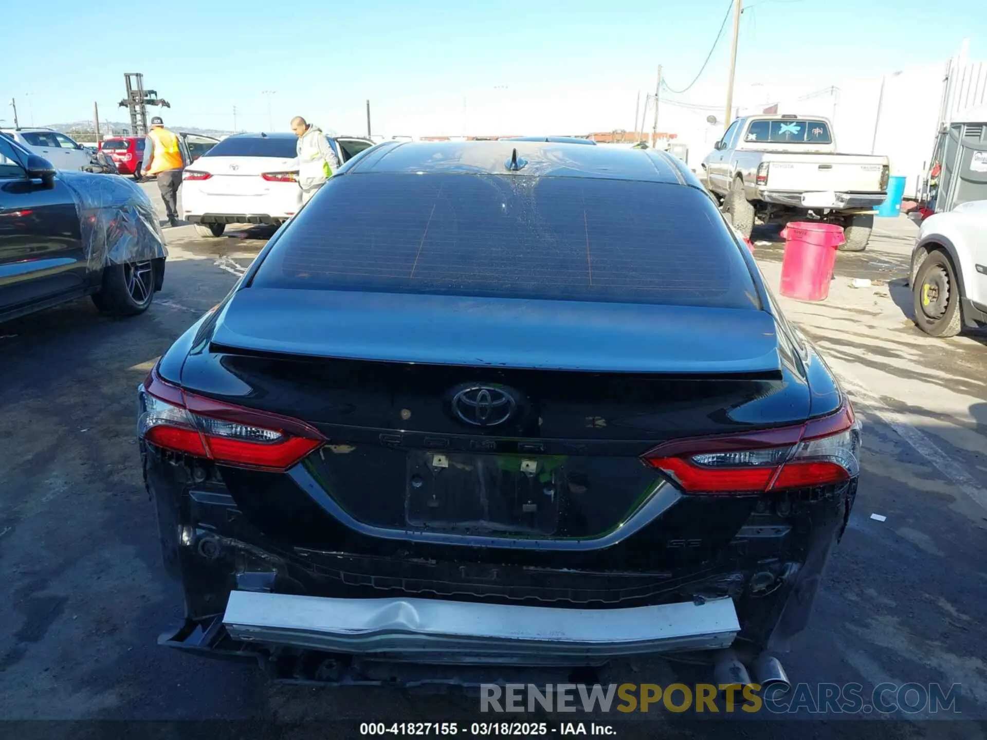 17 Photograph of a damaged car 4T1G11AK6MU438310 TOYOTA CAMRY 2021