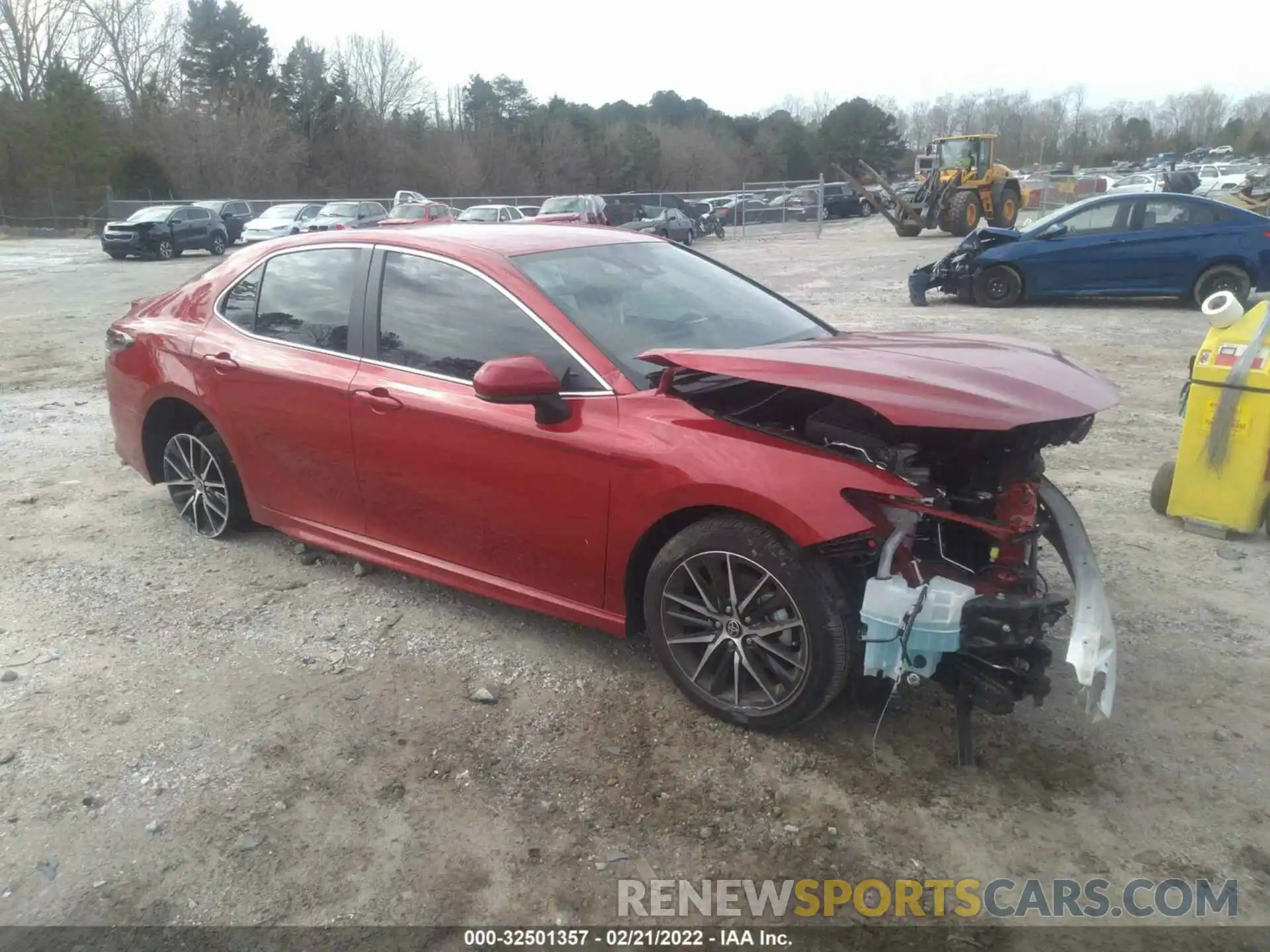 1 Photograph of a damaged car 4T1G11AK6MU440221 TOYOTA CAMRY 2021