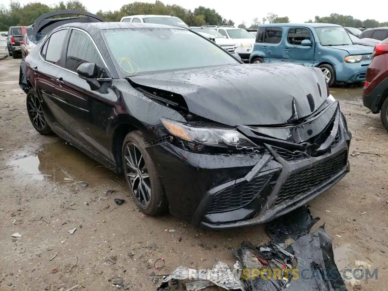 1 Photograph of a damaged car 4T1G11AK6MU442745 TOYOTA CAMRY 2021