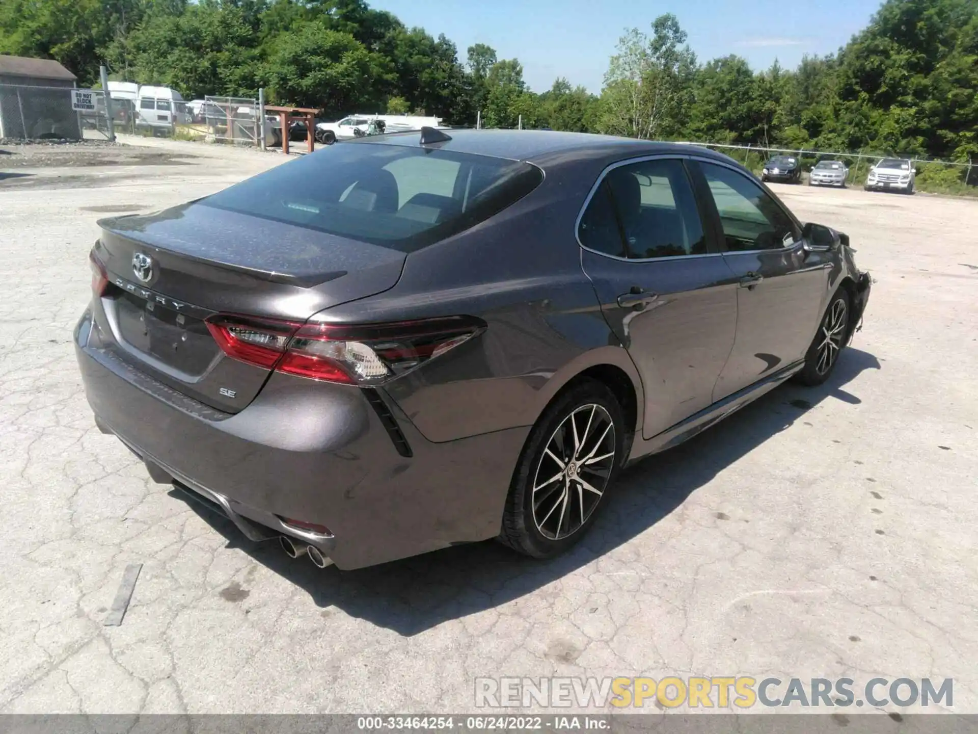 4 Photograph of a damaged car 4T1G11AK6MU444558 TOYOTA CAMRY 2021