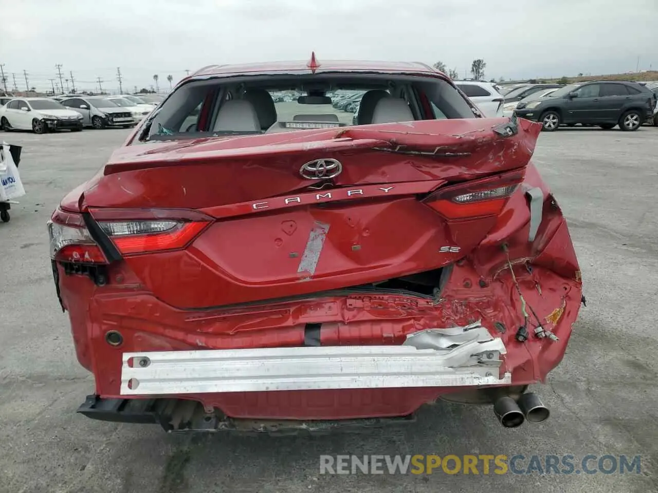 6 Photograph of a damaged car 4T1G11AK6MU449033 TOYOTA CAMRY 2021