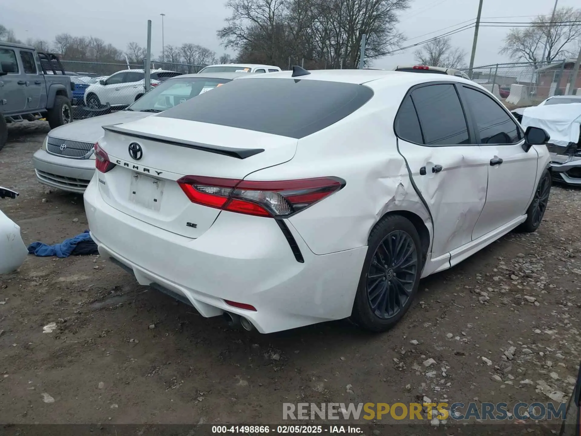 4 Photograph of a damaged car 4T1G11AK6MU451087 TOYOTA CAMRY 2021