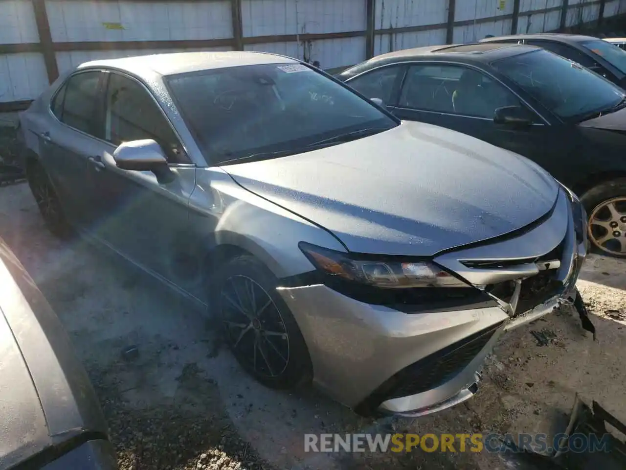 1 Photograph of a damaged car 4T1G11AK6MU460145 TOYOTA CAMRY 2021