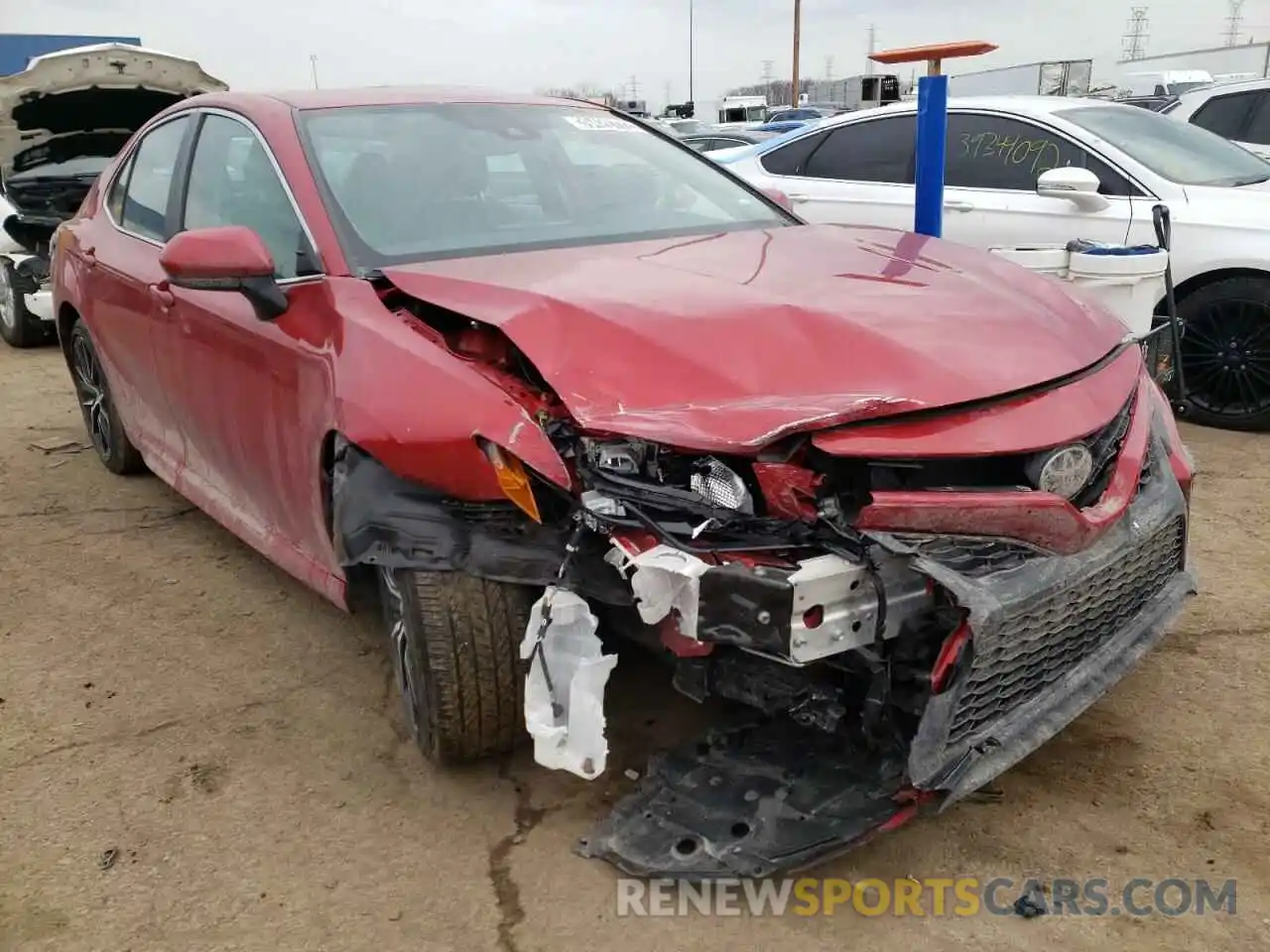 1 Photograph of a damaged car 4T1G11AK6MU468939 TOYOTA CAMRY 2021