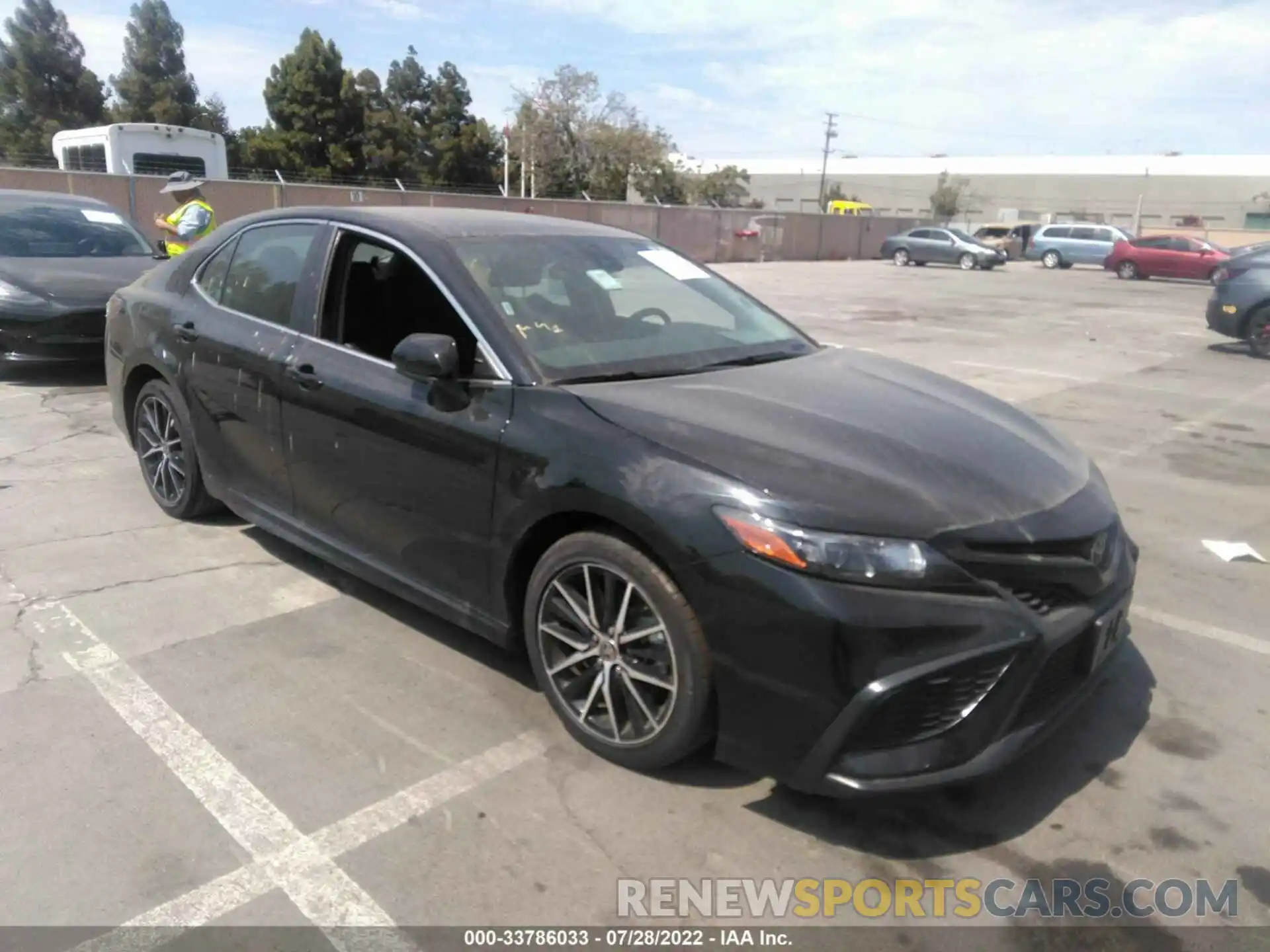 1 Photograph of a damaged car 4T1G11AK6MU472523 TOYOTA CAMRY 2021