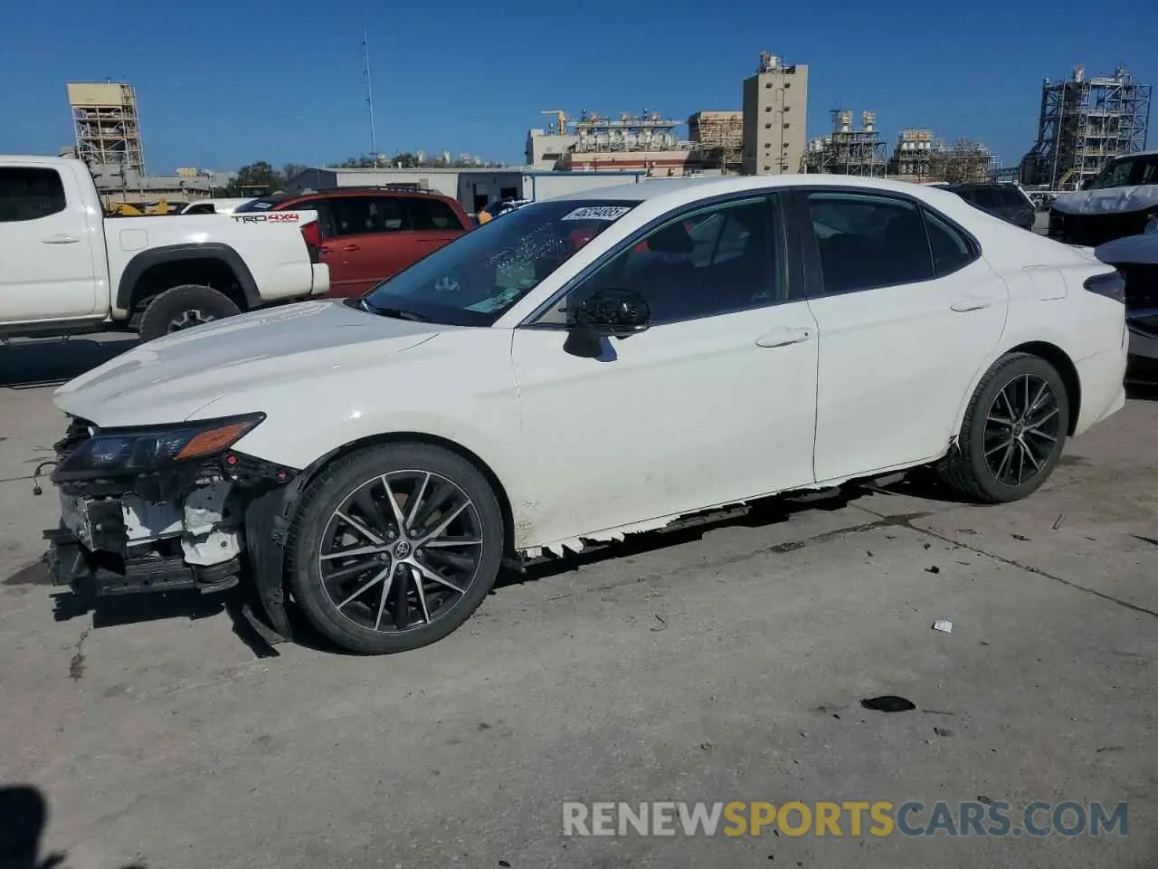 1 Photograph of a damaged car 4T1G11AK6MU477558 TOYOTA CAMRY 2021