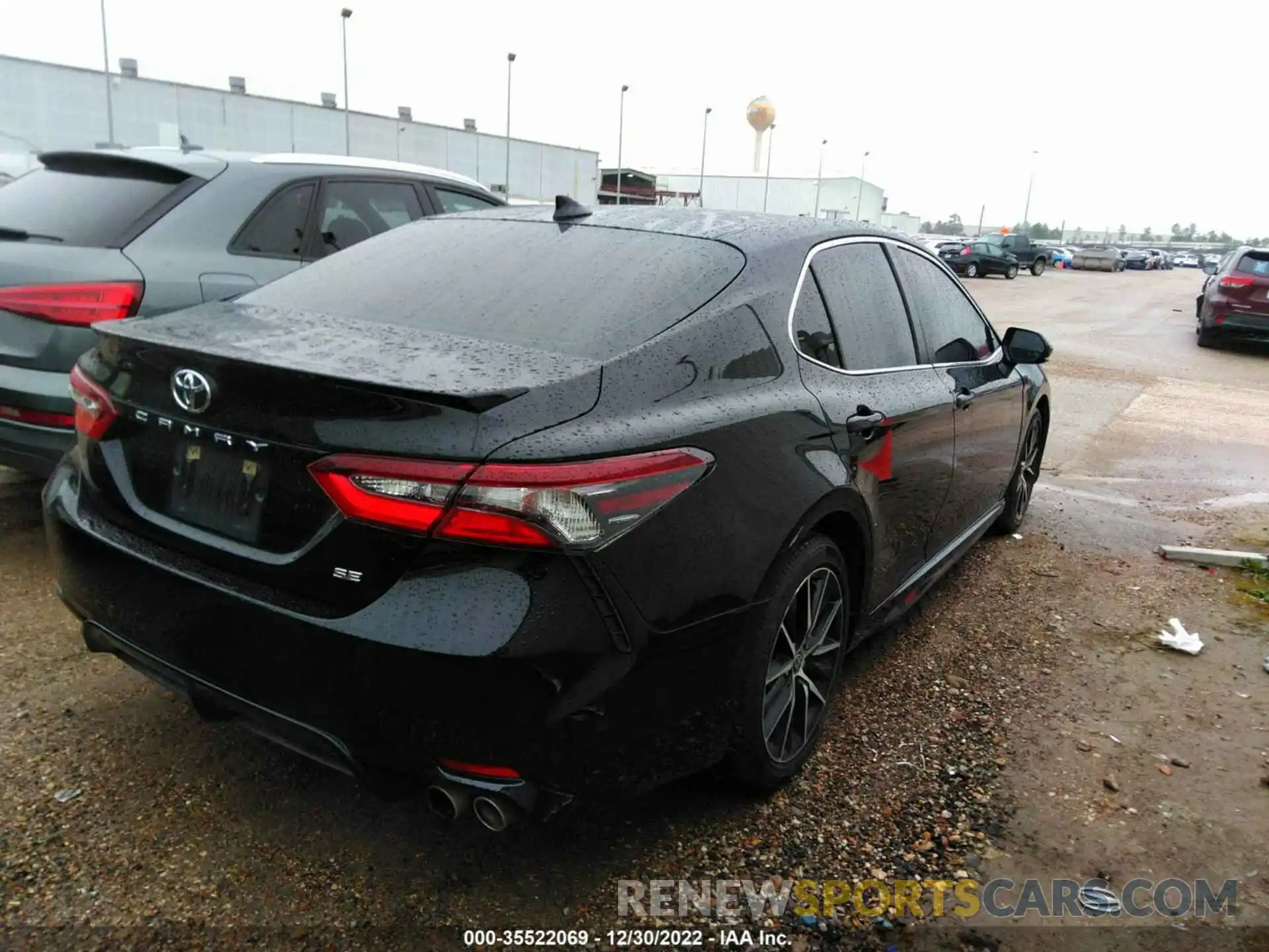 4 Photograph of a damaged car 4T1G11AK6MU479875 TOYOTA CAMRY 2021