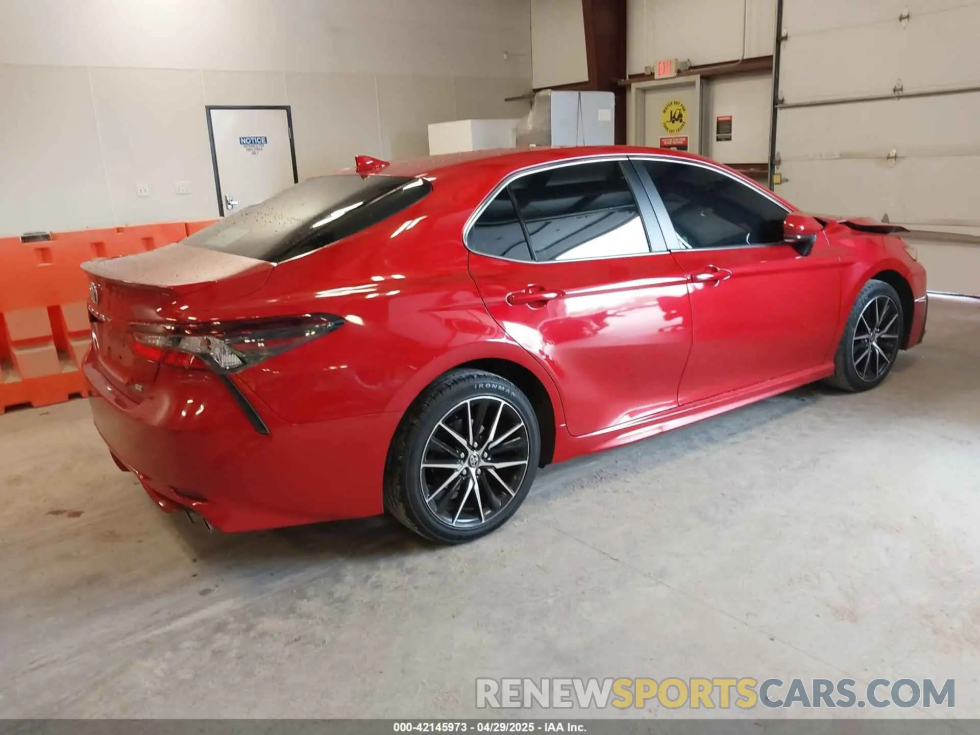 4 Photograph of a damaged car 4T1G11AK6MU479942 TOYOTA CAMRY 2021