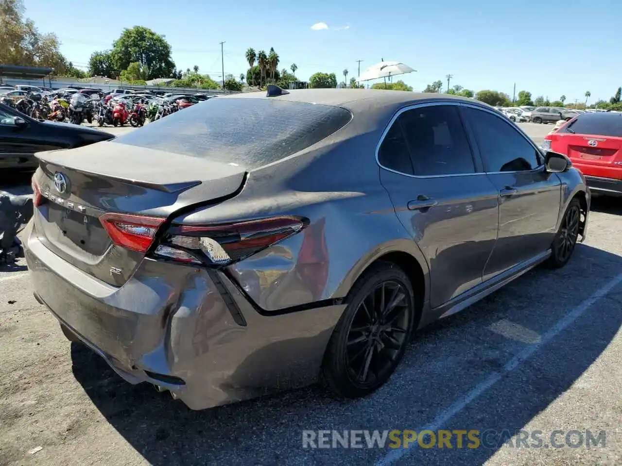 4 Photograph of a damaged car 4T1G11AK6MU483005 TOYOTA CAMRY 2021