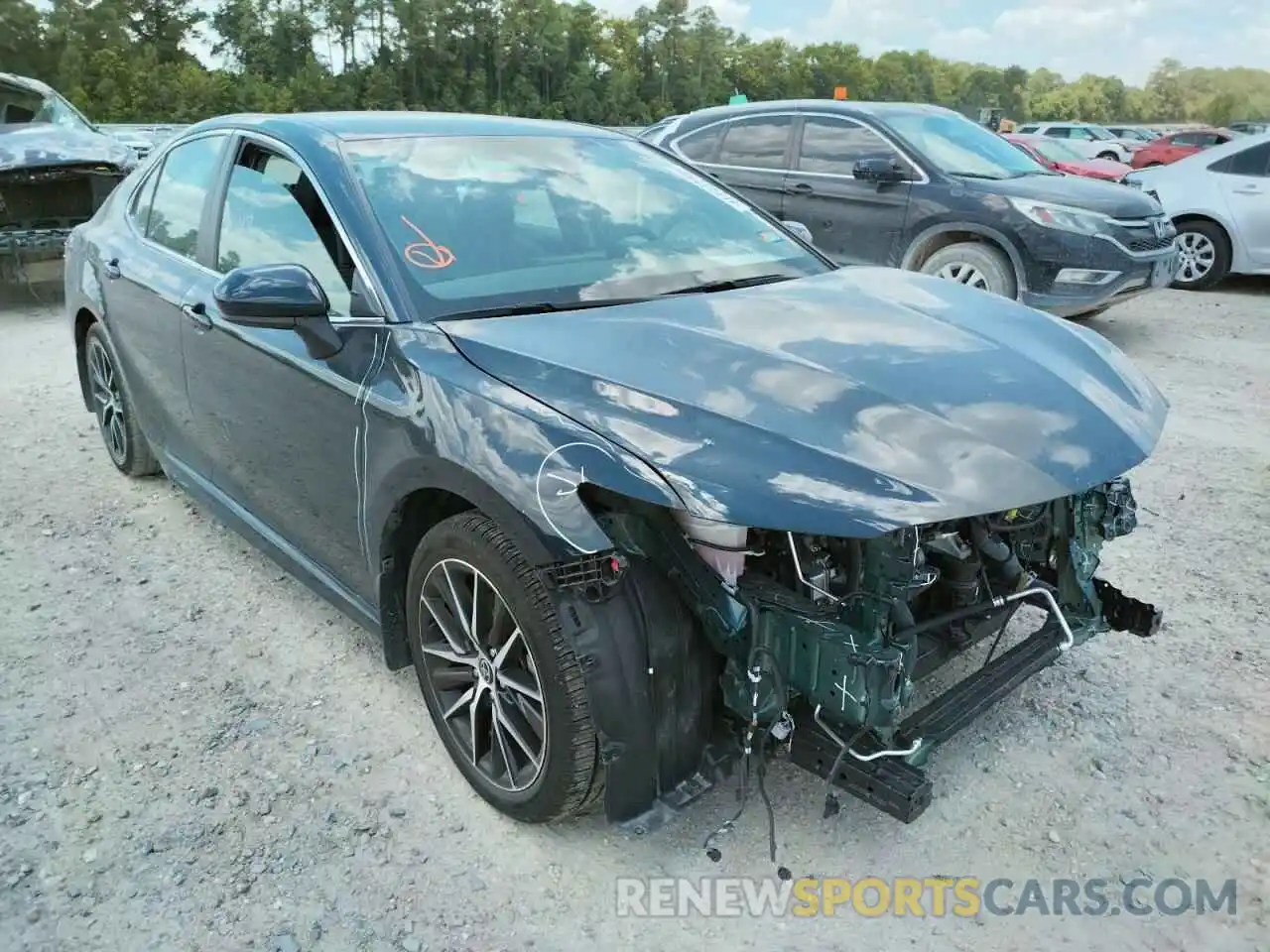 1 Photograph of a damaged car 4T1G11AK6MU485501 TOYOTA CAMRY 2021