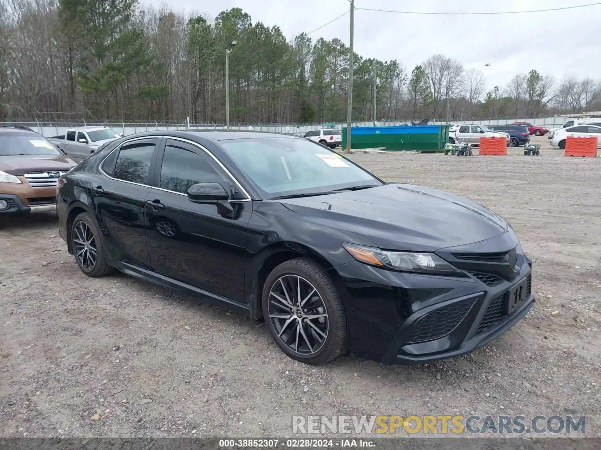 1 Photograph of a damaged car 4T1G11AK6MU489841 TOYOTA CAMRY 2021