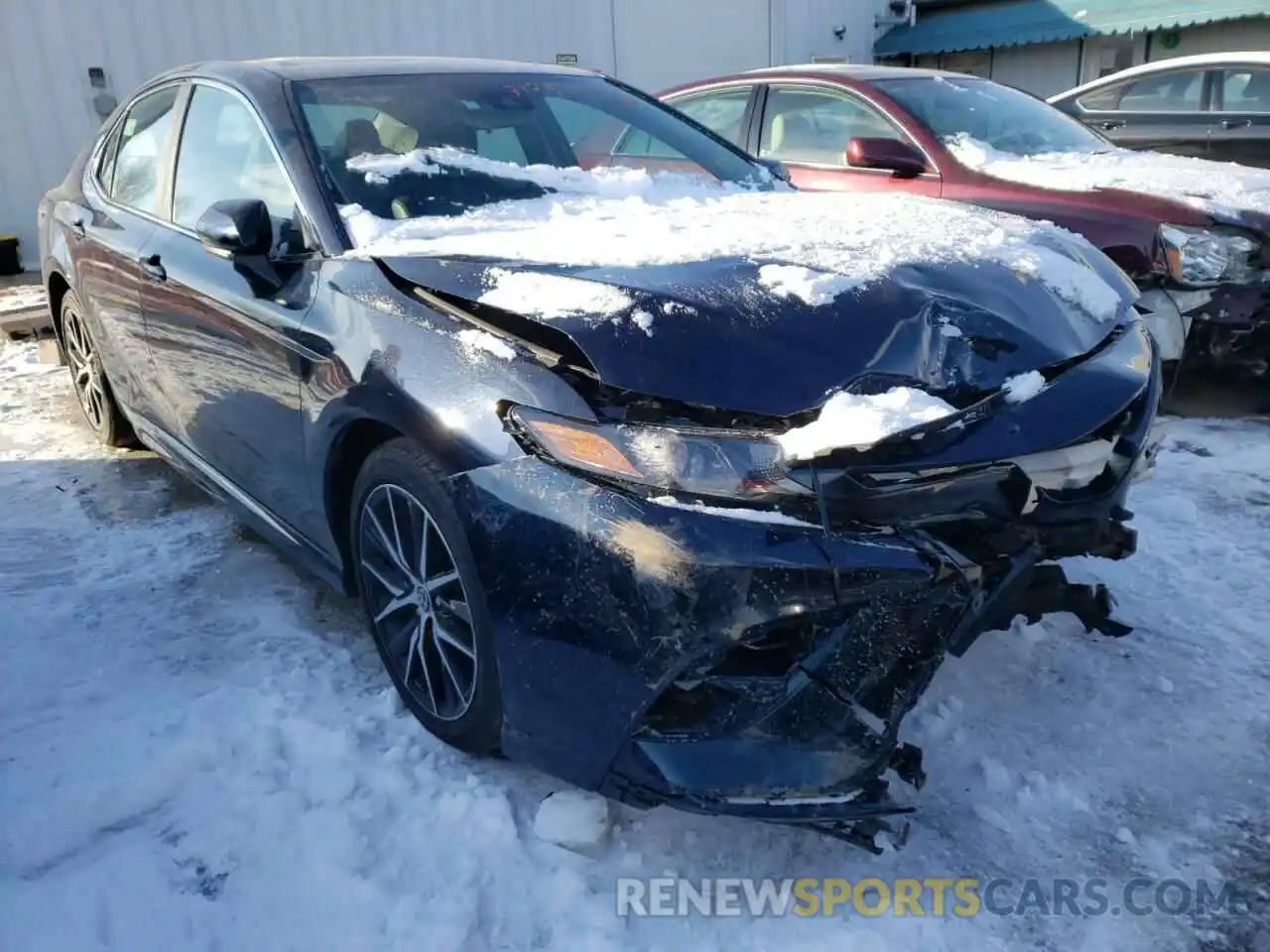 1 Photograph of a damaged car 4T1G11AK6MU513121 TOYOTA CAMRY 2021