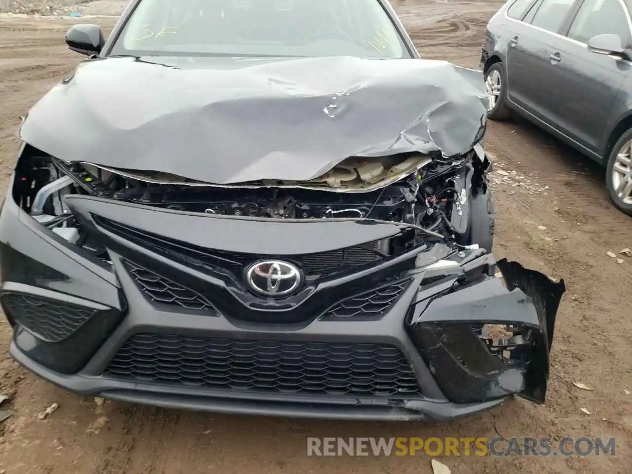 9 Photograph of a damaged car 4T1G11AK6MU515578 TOYOTA CAMRY 2021