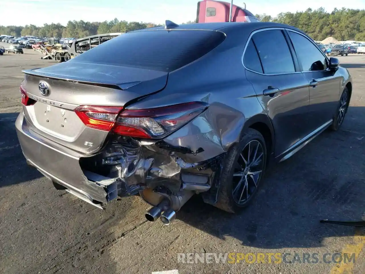 4 Photograph of a damaged car 4T1G11AK6MU518366 TOYOTA CAMRY 2021