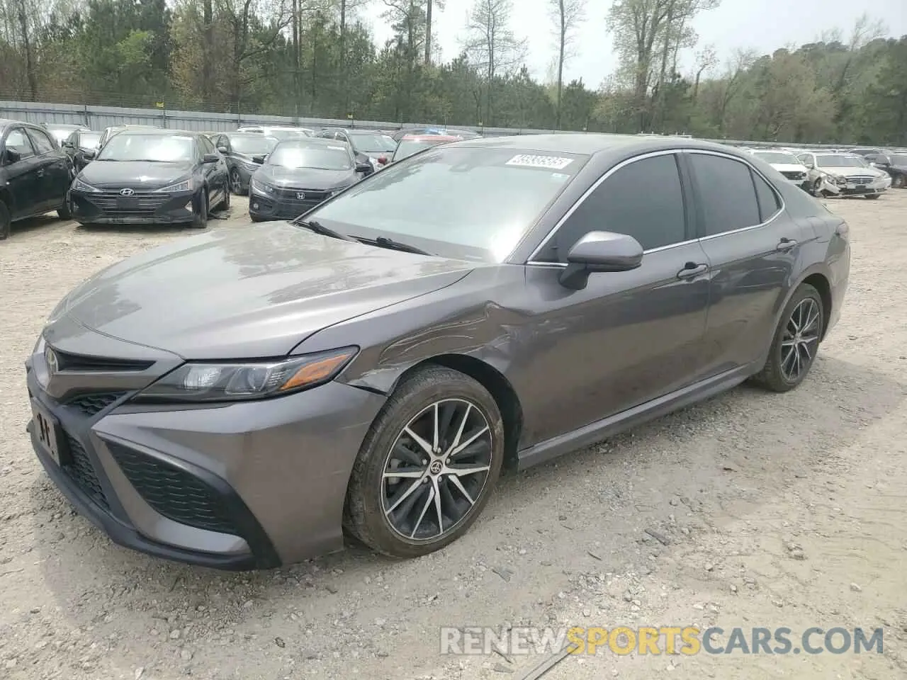1 Photograph of a damaged car 4T1G11AK6MU520621 TOYOTA CAMRY 2021