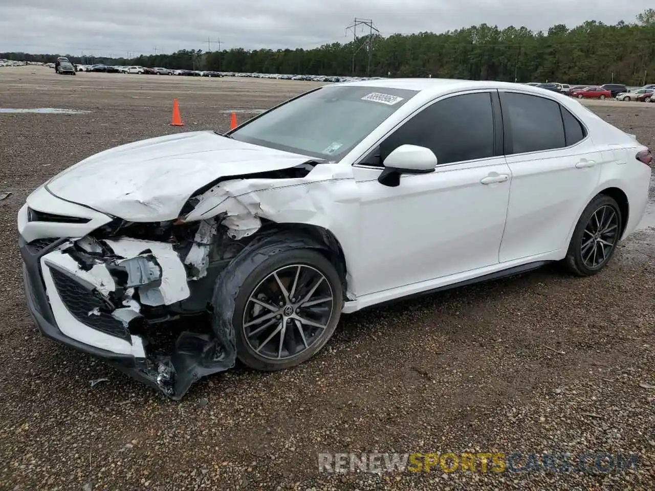 1 Photograph of a damaged car 4T1G11AK6MU530372 TOYOTA CAMRY 2021