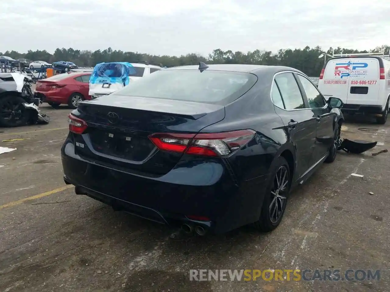 4 Photograph of a damaged car 4T1G11AK6MU530663 TOYOTA CAMRY 2021