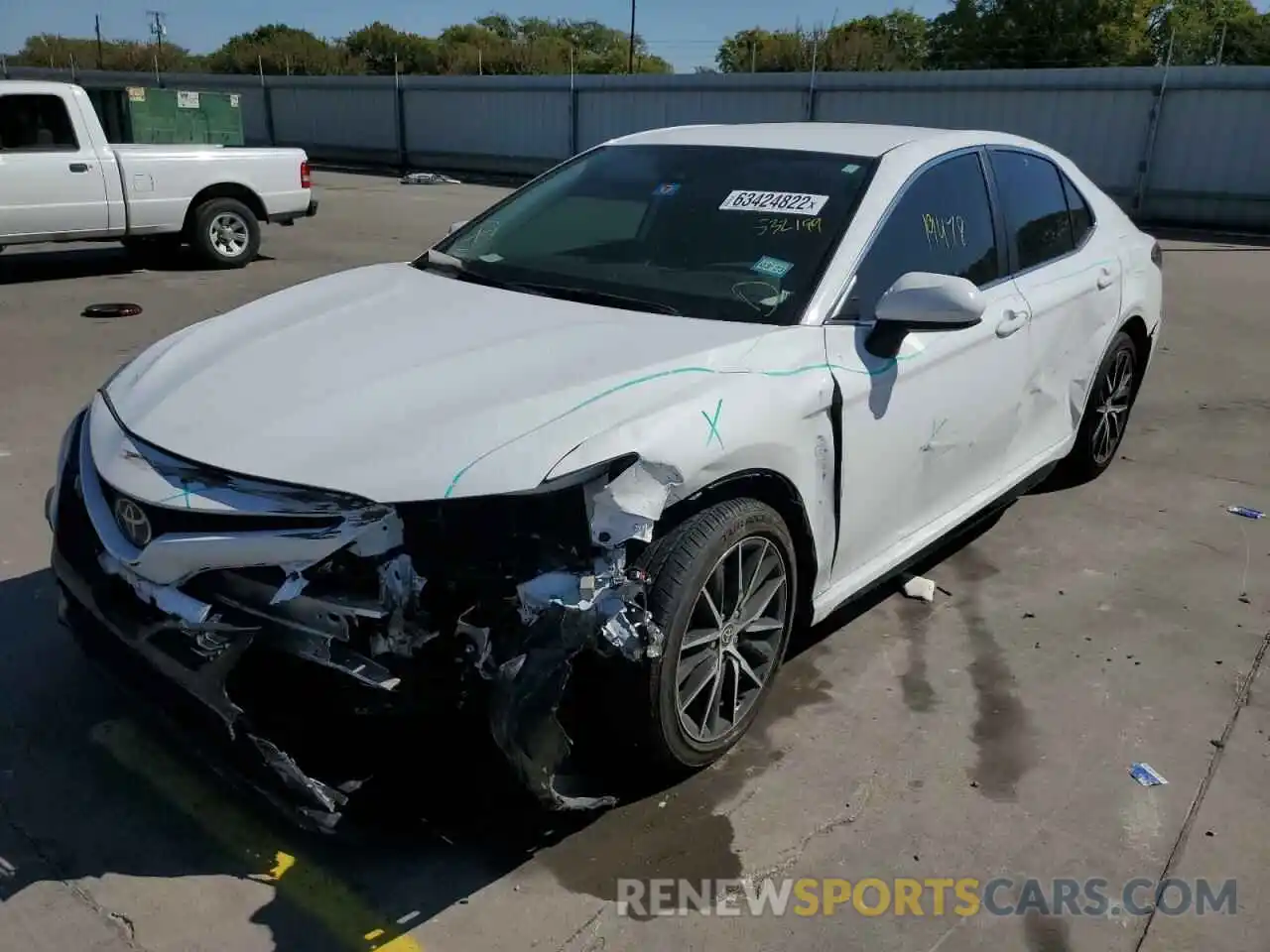 9 Photograph of a damaged car 4T1G11AK6MU532199 TOYOTA CAMRY 2021