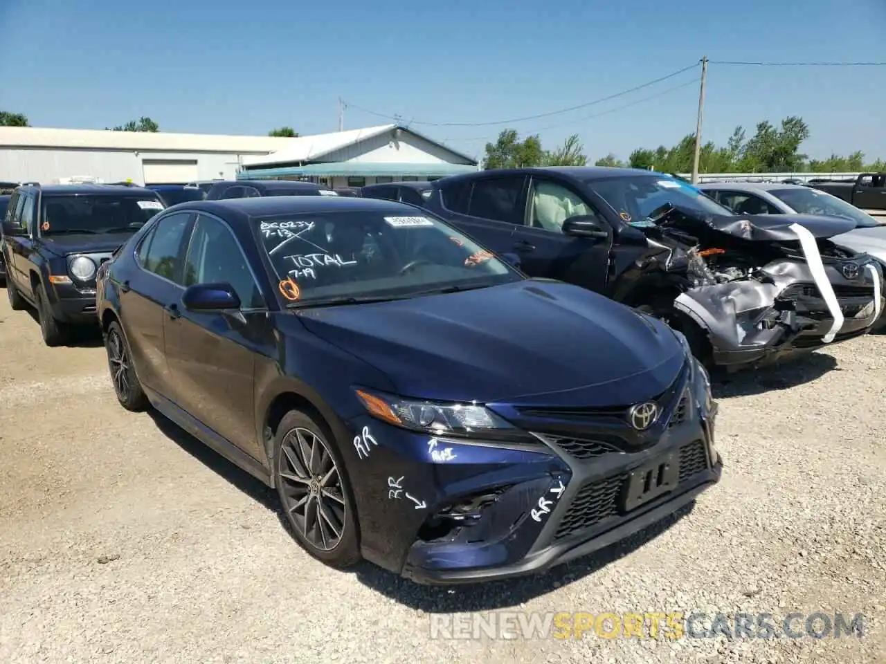 1 Photograph of a damaged car 4T1G11AK6MU534566 TOYOTA CAMRY 2021