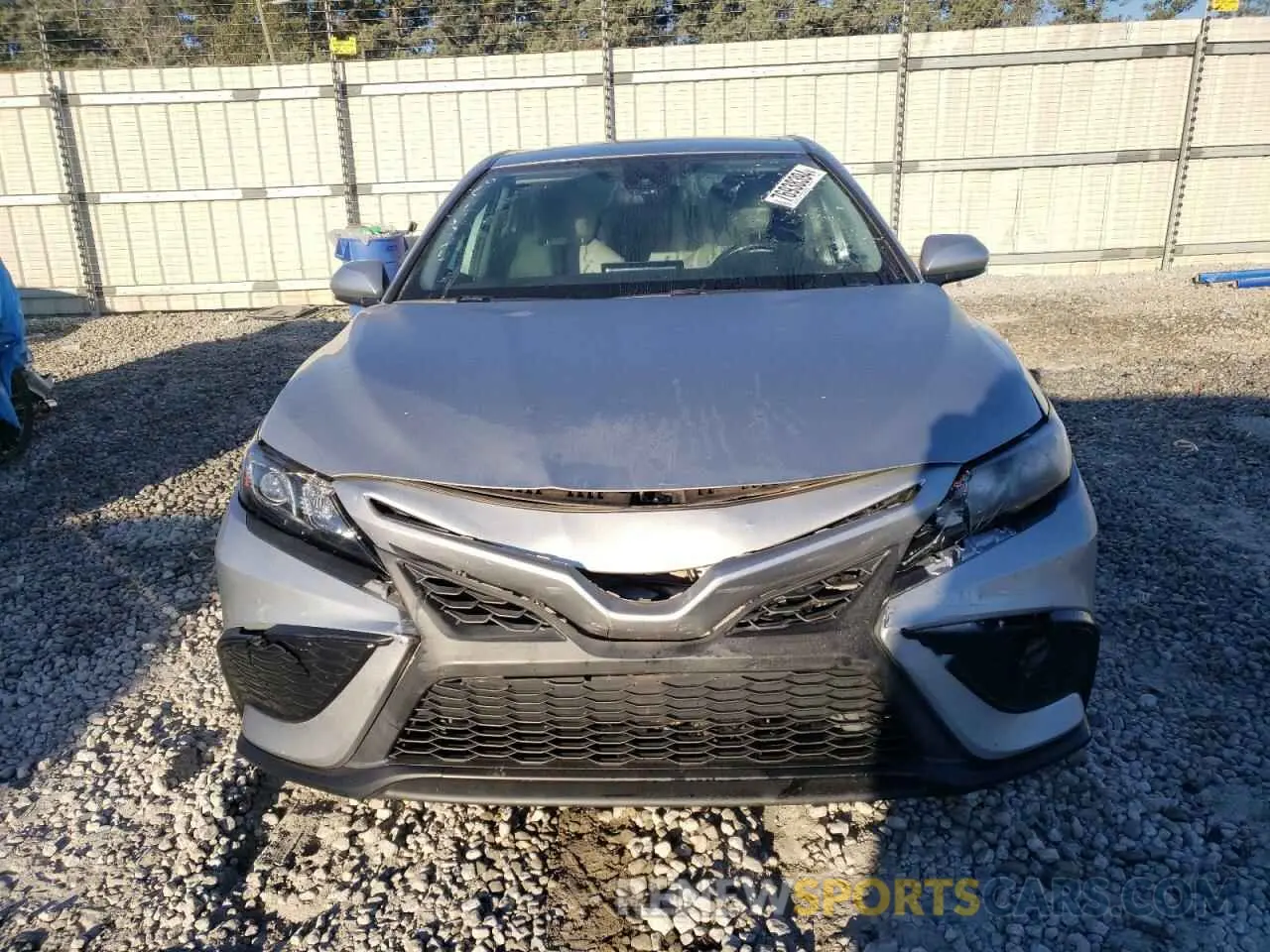5 Photograph of a damaged car 4T1G11AK6MU556597 TOYOTA CAMRY 2021