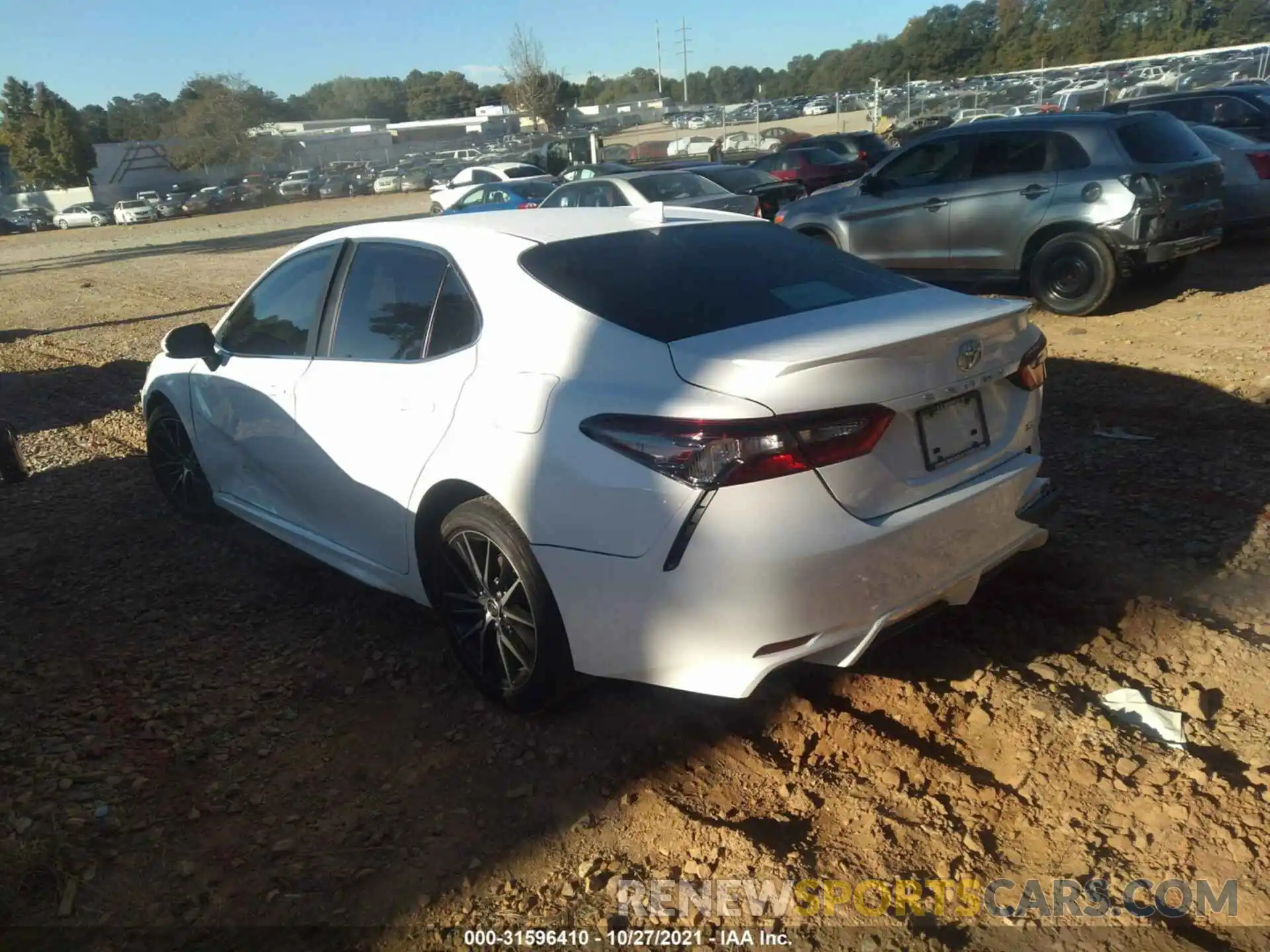 3 Photograph of a damaged car 4T1G11AK6MU564795 TOYOTA CAMRY 2021