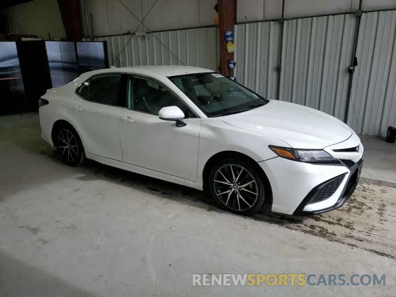 4 Photograph of a damaged car 4T1G11AK6MU586926 TOYOTA CAMRY 2021