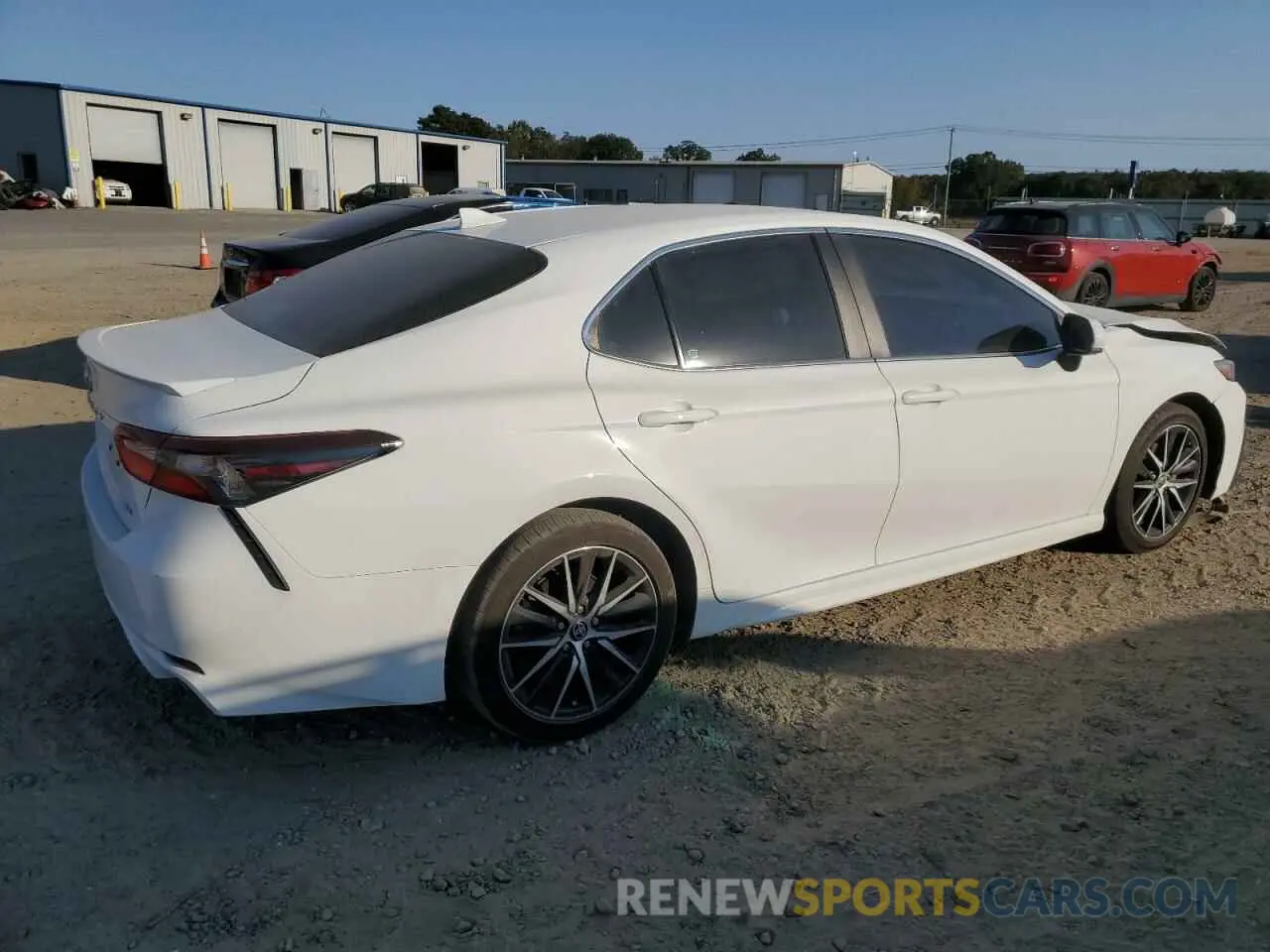 3 Photograph of a damaged car 4T1G11AK6MU594489 TOYOTA CAMRY 2021