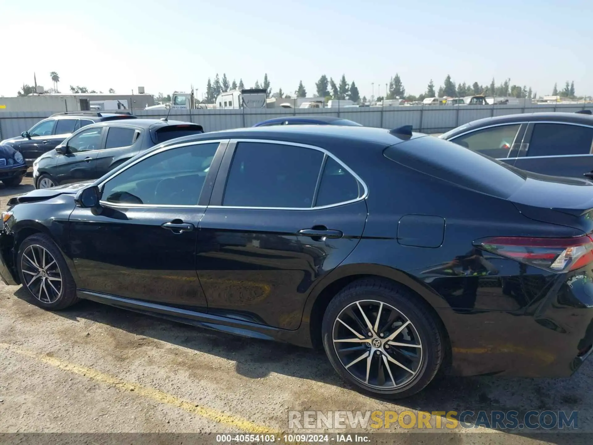 14 Photograph of a damaged car 4T1G11AK6MU597585 TOYOTA CAMRY 2021