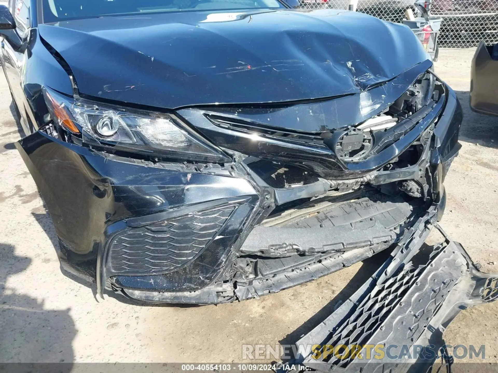 18 Photograph of a damaged car 4T1G11AK6MU597585 TOYOTA CAMRY 2021